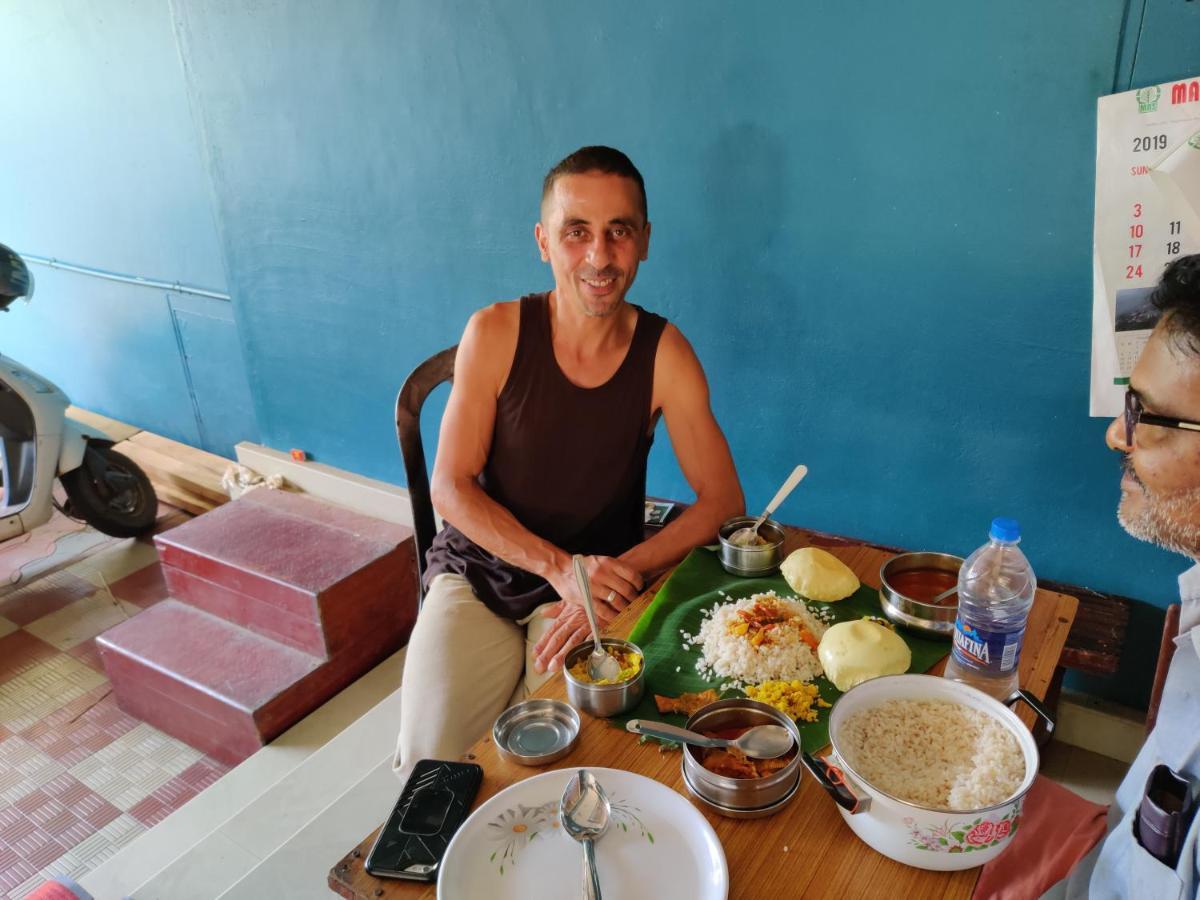 Sajeev Home Stay Cherai Beach Ngoại thất bức ảnh