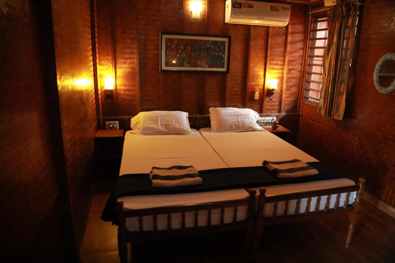 Sajeev Home Stay Cherai Beach Ngoại thất bức ảnh
