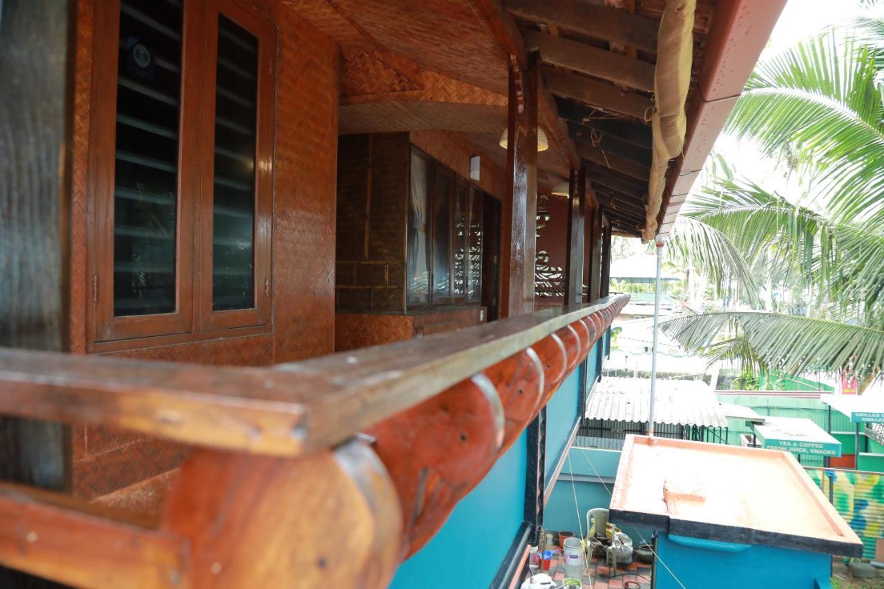 Sajeev Home Stay Cherai Beach Ngoại thất bức ảnh